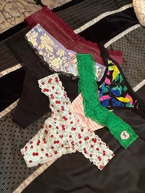 6 Pairs PINK VS Thong Panties